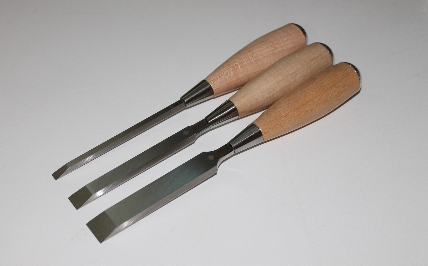 IBC 17 degree bench chisel set maple handles